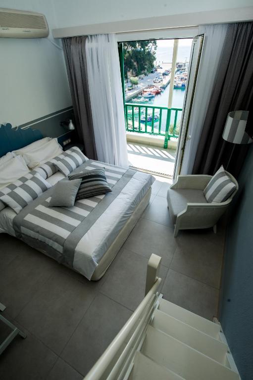 Alkyon Hotel Patitírion Exteriér fotografie